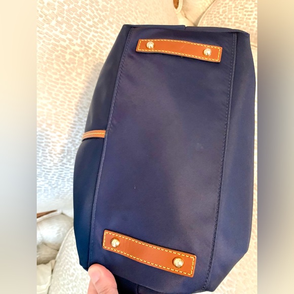 DOONEY EUC Navy Nylon and Leather Shoulder Bag- EUC and Vintage - Picture 6 of 10
